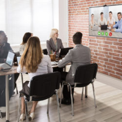 Mosaic Connect Box de NEC propose trois nouvelles solutions de réunions interactives © DR