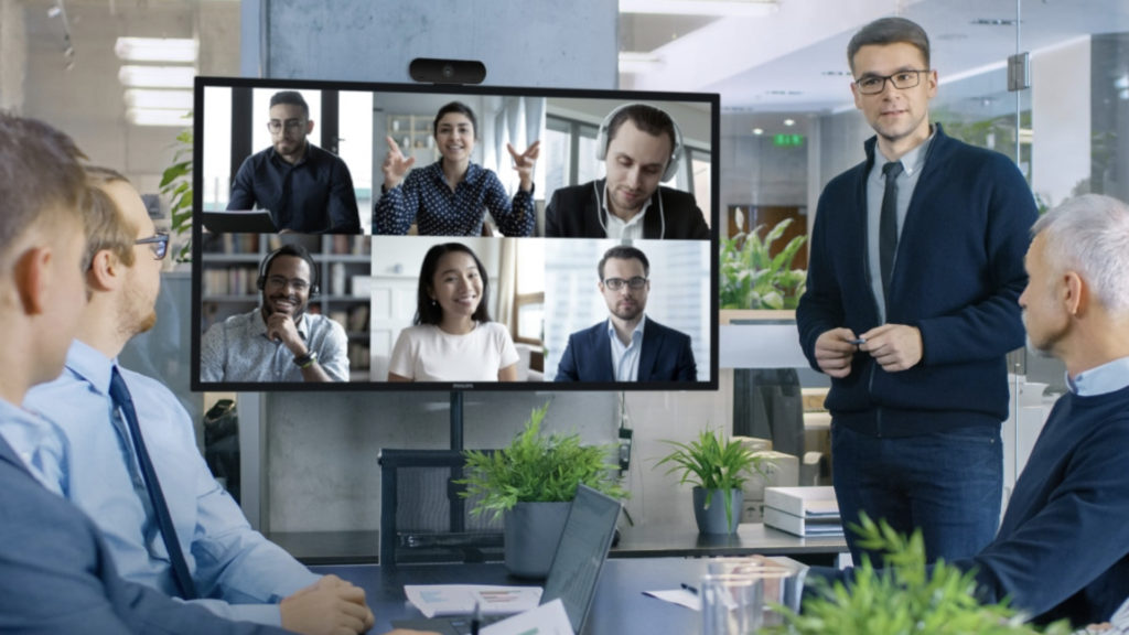 La nouvelle gamme d’affichage d’entreprise Série C certifiée Crestron, Windows 10 de Philips est maintenant disponible en EMEA © DR