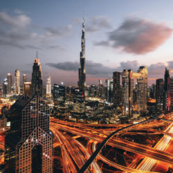 La tour Burj Khalifa à Dubaï vise haut en lançant un appel à créations à tous les artistes de la projection 3D © DR