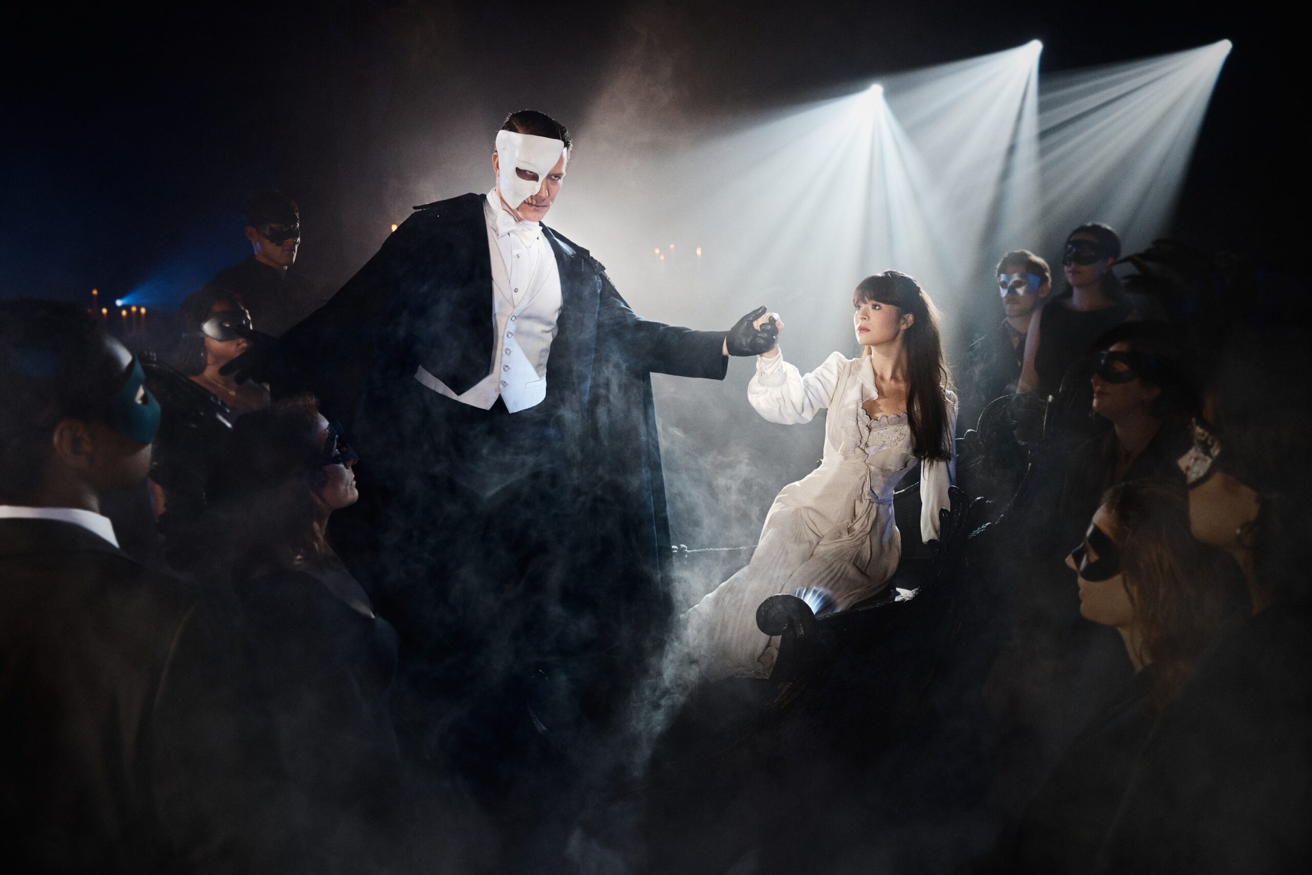 LD Systems équipe Masquerade, la comédie musicale immersive de Broadway