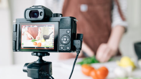 Lumix G100, les vloggers en rêvaient ! © DR