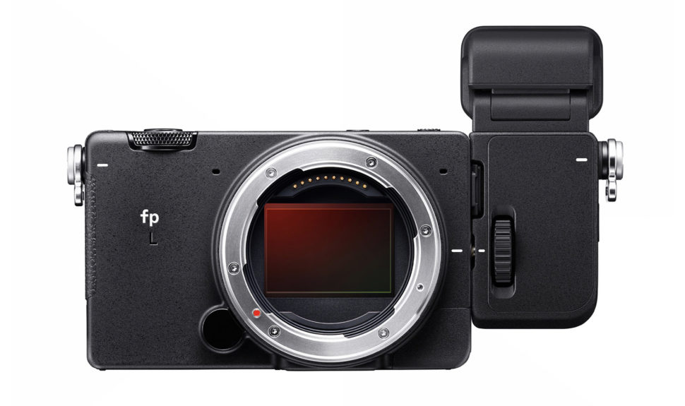 Sigma annonce la sortie de son appareil Sigma fp L et de son viseur électronique © DR